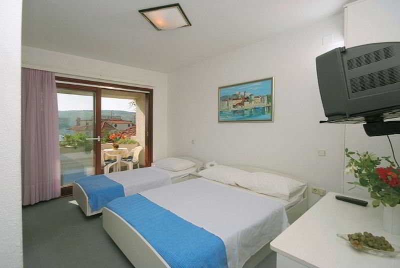 Hotel Trogirski Dvori Exteriör bild